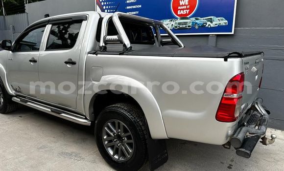 Comprar Novo Toyota Hilux Prata Carro em Maputo em Maputo Comprar Novo Toyota Hilux Prata Carro em Maputo em Maputo