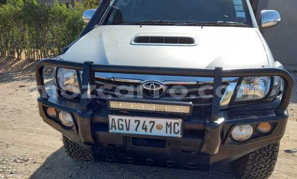 Nunua Ilio tumika Toyota Hilux Fedha Gari ndani ya Maputo nchini Maputo