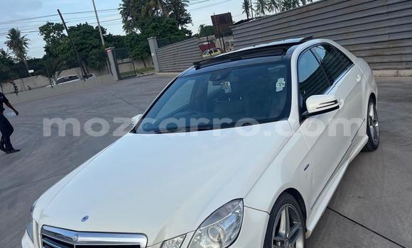Comprar Usado Mercedes-Benz E-Classe Branco Carro em Maputo em Maputo Comprar Usado Mercedes-Benz E-Classe Branco Carro em Maputo em Maputo