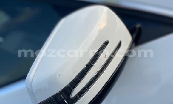 Comprar Usado Mercedes-Benz E-Classe Branco Carro em Maputo em Maputo Comprar Usado Mercedes-Benz E-Classe Branco Carro em Maputo em Maputo