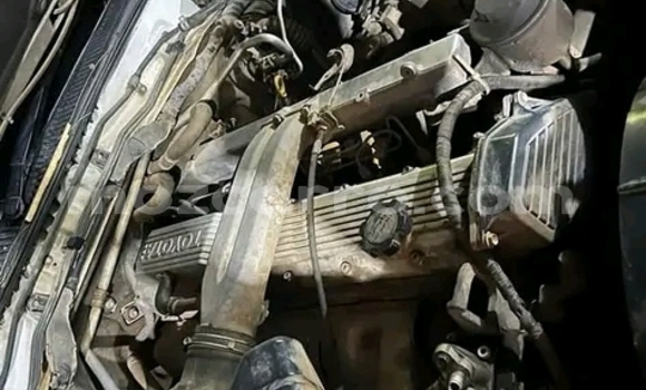 Comprar Usado Toyota Land Cruiser Branco Carro em Maputo em Maputo Comprar Usado Toyota Land Cruiser Branco Carro em Maputo em Maputo