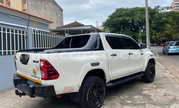 Nunua Ilio tumika Toyota Hiluxe Revo Nyeupe Gari ndani ya Maputo nchini Maputo Nunua Ilio tumika Toyota Hiluxe Revo Nyeupe Gari ndani ya Maputo nchini Maputo
