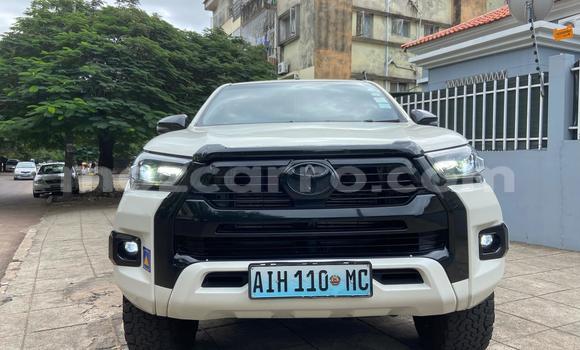 Nunua Ilio tumika Toyota Hiluxe Revo Nyeupe Gari ndani ya Maputo nchini Maputo Nunua Ilio tumika Toyota Hiluxe Revo Nyeupe Gari ndani ya Maputo nchini Maputo