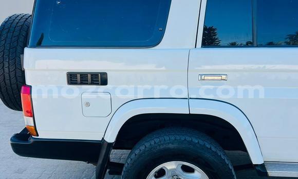Buy Used Toyota Land Cruiser White Car in Maputo in Maputo Buy Used Toyota Land Cruiser White Car in Maputo in Maputo