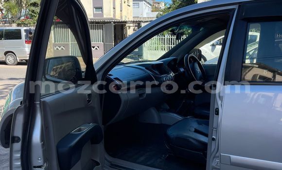 Comprar Usado Mitsubishi Triton Prata Carro em Maputo em Maputo Comprar Usado Mitsubishi Triton Prata Carro em Maputo em Maputo