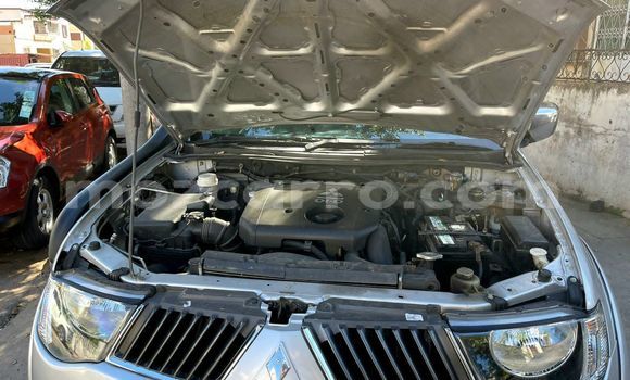 Comprar Usado Mitsubishi Triton Prata Carro em Maputo em Maputo Comprar Usado Mitsubishi Triton Prata Carro em Maputo em Maputo