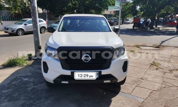 Buy Used Nissan Navara White Car in Maputo in Maputo Buy Used Nissan Navara White Car in Maputo in Maputo
