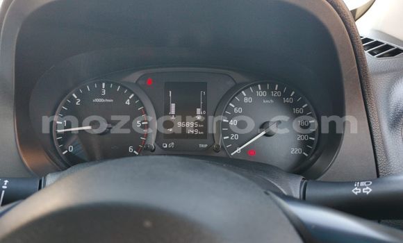 Nunua Ilio tumika Nissan Navara Nyeupe Gari ndani ya Maputo nchini Maputo Nunua Ilio tumika Nissan Navara Nyeupe Gari ndani ya Maputo nchini Maputo