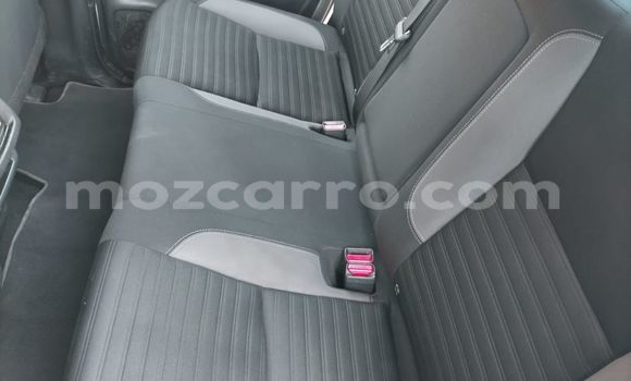 Nunua Ilio tumika Nissan Navara Nyeupe Gari ndani ya Maputo nchini Maputo Nunua Ilio tumika Nissan Navara Nyeupe Gari ndani ya Maputo nchini Maputo