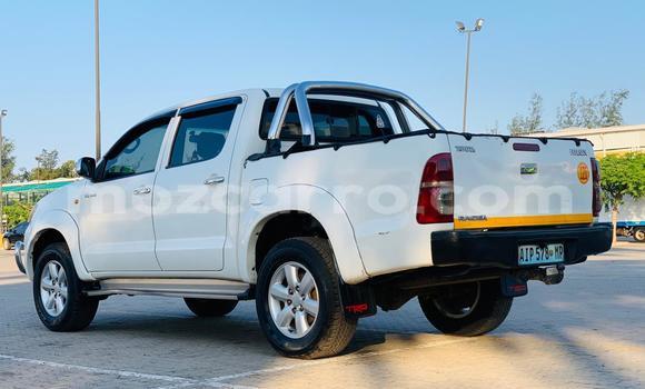 Comprar Usado Toyota Hilux Branco Carro em Maputo em Maputo Comprar Usado Toyota Hilux Branco Carro em Maputo em Maputo