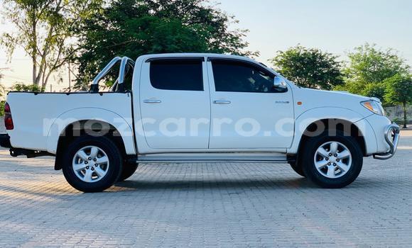 Comprar Usado Toyota Hilux Branco Carro em Maputo em Maputo Comprar Usado Toyota Hilux Branco Carro em Maputo em Maputo