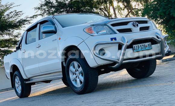 Comprar Usado Toyota Hilux Branco Carro em Maputo em Maputo Comprar Usado Toyota Hilux Branco Carro em Maputo em Maputo