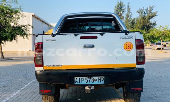 Comprar Usado Toyota Hilux Branco Carro em Maputo em Maputo Comprar Usado Toyota Hilux Branco Carro em Maputo em Maputo