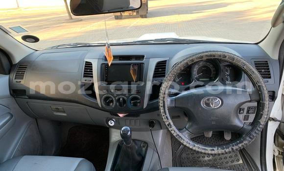 Comprar Usado Toyota Hilux Branco Carro em Maputo em Maputo Comprar Usado Toyota Hilux Branco Carro em Maputo em Maputo