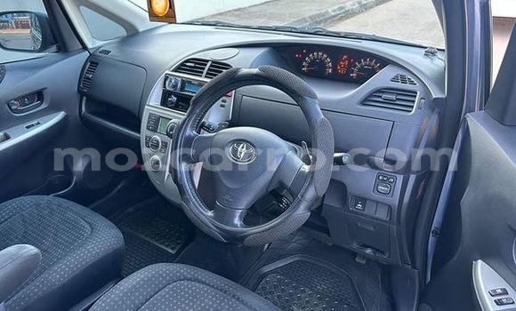 Nunua Ilio tumika Toyota Sienta Nyingine Gari ndani ya Maputo nchini Maputo