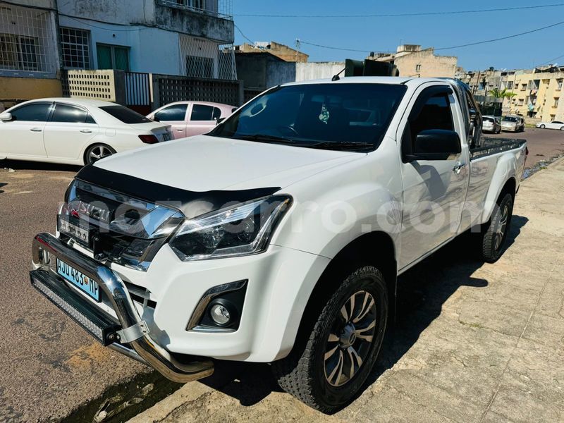 Big with watermark isuzu kb maputo maputo 23120