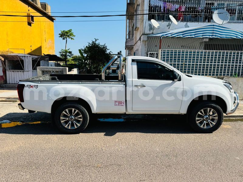 Big with watermark isuzu kb maputo maputo 23120