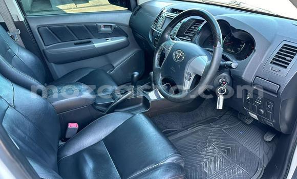 Comprar Usado Toyota Hilux Branco Carro em Maputo em Maputo Comprar Usado Toyota Hilux Branco Carro em Maputo em Maputo