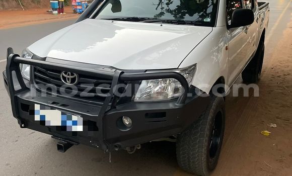 Buy Used Toyota Hilux White Car in Maputo in Maputo Buy Used Toyota Hilux White Car in Maputo in Maputo