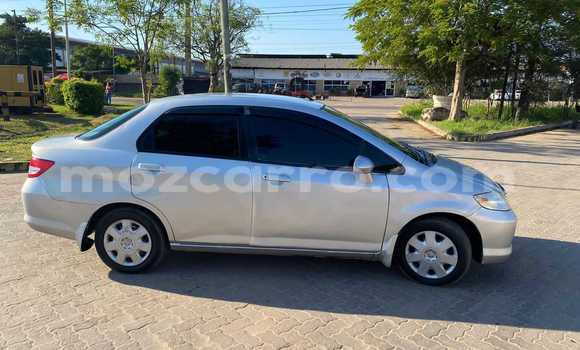 Comprar Usado Honda Fit Aria De outros Carro em Maputo em Maputo Comprar Usado Honda Fit Aria De outros Carro em Maputo em Maputo