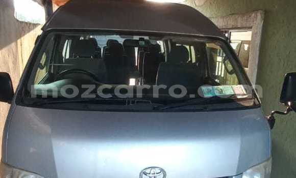 Comprar Usado Toyota Hilux Prata Carro em Maputo em Maputo