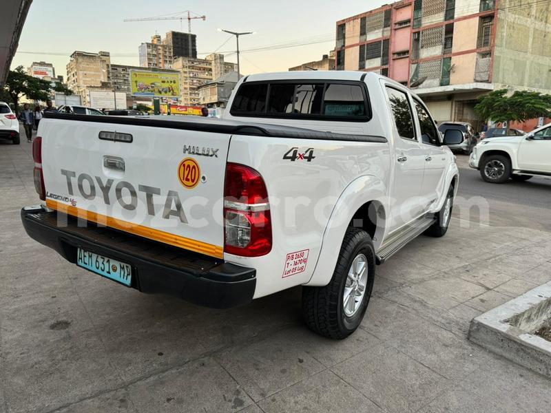 Big with watermark toyota hilux maputo maputo 23153