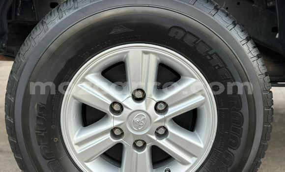 Nunua Ilio tumika Toyota Hilux Nyeupe Gari ndani ya Maputo nchini Maputo Nunua Ilio tumika Toyota Hilux Nyeupe Gari ndani ya Maputo nchini Maputo