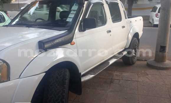 Comprar Usado Nissan Hardbody Branco Carro em Maputo em Maputo Comprar Usado Nissan Hardbody Branco Carro em Maputo em Maputo