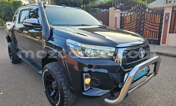Comprar Usado Toyota Hiluxe Revo Preto Carro em Maputo em Maputo Comprar Usado Toyota Hiluxe Revo Preto Carro em Maputo em Maputo