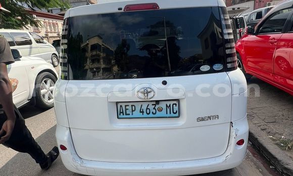 Buy Used Toyota Sienta White Car in Maputo in Maputo Buy Used Toyota Sienta White Car in Maputo in Maputo