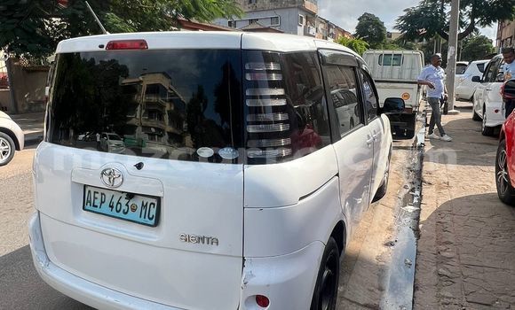 Buy Used Toyota Sienta White Car in Maputo in Maputo Buy Used Toyota Sienta White Car in Maputo in Maputo