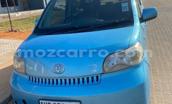 Nunua Ilio tumika Toyota Porte Bluu Gari ndani ya Maputo nchini Maputo
