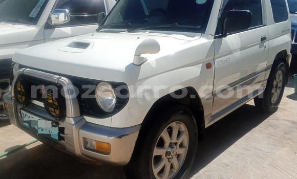Buy Used Mitsubishi Pajero White Car in Maputo in Maputo Buy Used Mitsubishi Pajero White Car in Maputo in Maputo