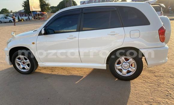 Tenga Tsaru Toyota RAV4 Chena Mota in Maputo in Maputo