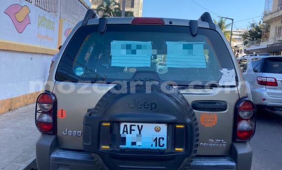 Tenga Tsaru Jeep Grand Cherokee Bhurawuni Mota in Maputo in Maputo Tenga Tsaru Jeep Grand Cherokee Bhurawuni Mota in Maputo in Maputo