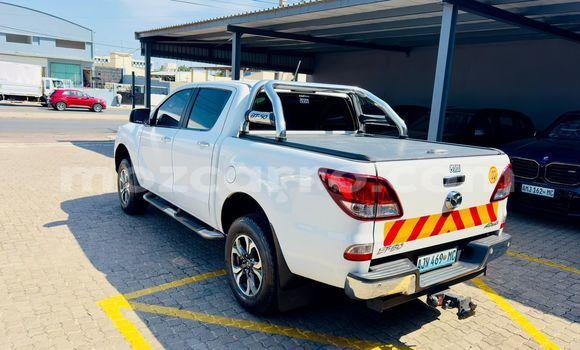 Comprar Novo Mazda BT-50 Branco Carro em Maputo em Maputo Comprar Novo Mazda BT-50 Branco Carro em Maputo em Maputo