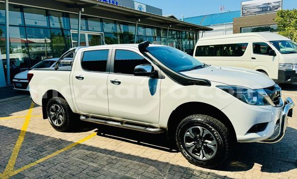 Comprar Novo Mazda BT-50 Branco Carro em Maputo em Maputo Comprar Novo Mazda BT-50 Branco Carro em Maputo em Maputo