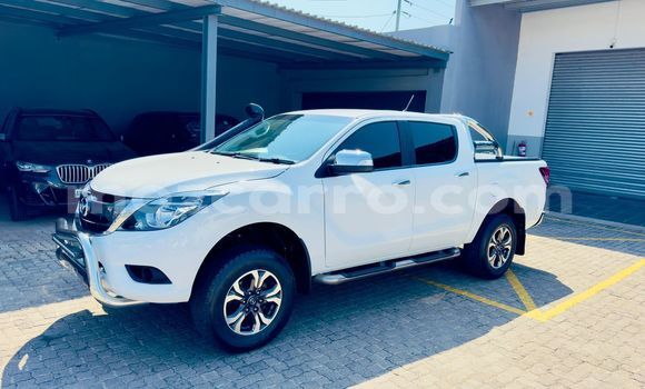 Comprar Novo Mazda BT-50 Branco Carro em Maputo em Maputo Comprar Novo Mazda BT-50 Branco Carro em Maputo em Maputo