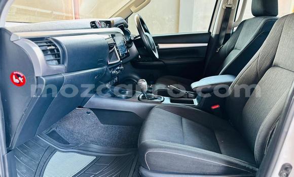Comprar Novo Toyota Hilux Branco Carro em Maputo em Maputo Comprar Novo Toyota Hilux Branco Carro em Maputo em Maputo