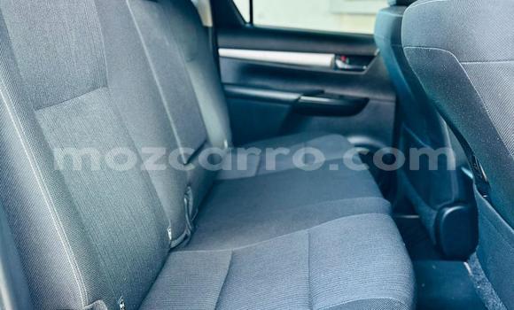 Comprar Novo Toyota Hilux Branco Carro em Maputo em Maputo Comprar Novo Toyota Hilux Branco Carro em Maputo em Maputo