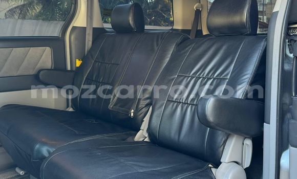 Comprar Usado Toyota Alphard Prata Carro em Maputo em Maputo Comprar Usado Toyota Alphard Prata Carro em Maputo em Maputo