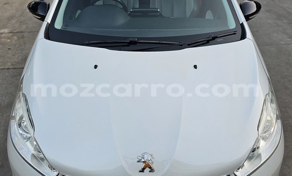 Comprar Importar Peugeot 208 Branco Carro em Maputo em Maputo