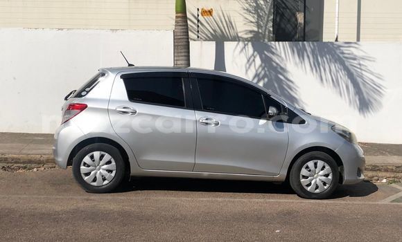 Nunua Ilio tumika Toyota Vitz Fedha Gari ndani ya Maputo nchini Maputo Nunua Ilio tumika Toyota Vitz Fedha Gari ndani ya Maputo nchini Maputo