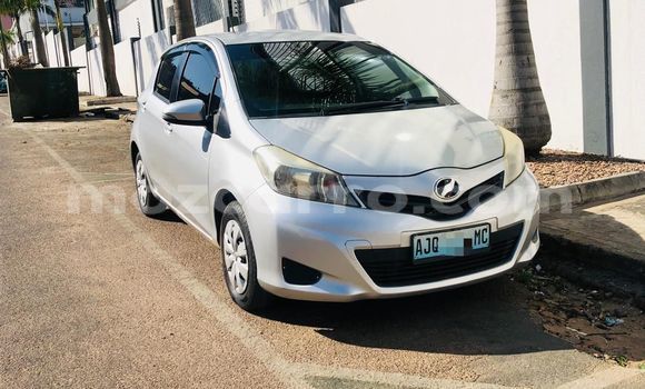 Nunua Ilio tumika Toyota Vitz Fedha Gari ndani ya Maputo nchini Maputo Nunua Ilio tumika Toyota Vitz Fedha Gari ndani ya Maputo nchini Maputo