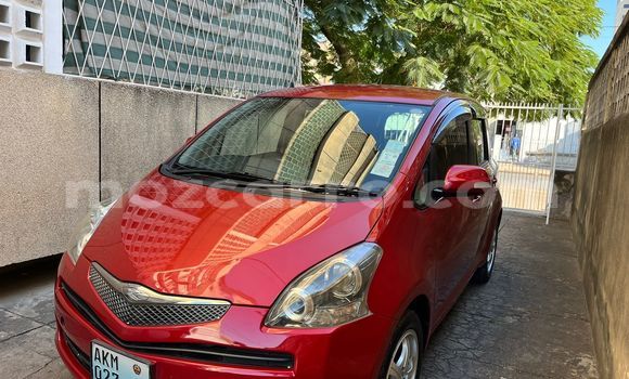 Comprar Usado Toyota Ractis Vermelho Carro em Maputo em Maputo Comprar Usado Toyota Ractis Vermelho Carro em Maputo em Maputo