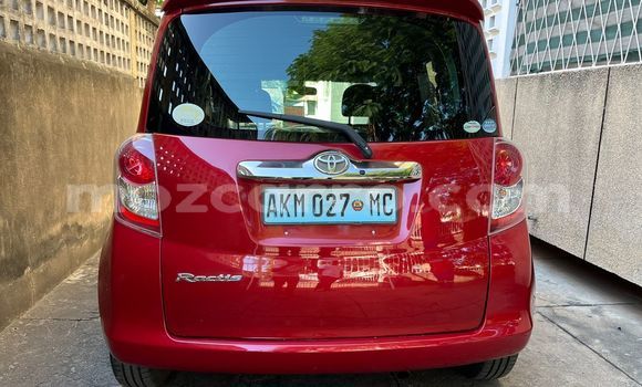 Comprar Usado Toyota Ractis Vermelho Carro em Maputo em Maputo Comprar Usado Toyota Ractis Vermelho Carro em Maputo em Maputo