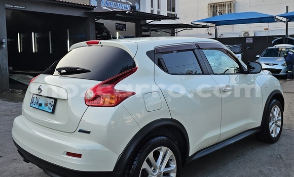 Comprar Usado Nissan Juke Branco Carro em Marara em Tete Comprar Usado Nissan Juke Branco Carro em Marara em Tete