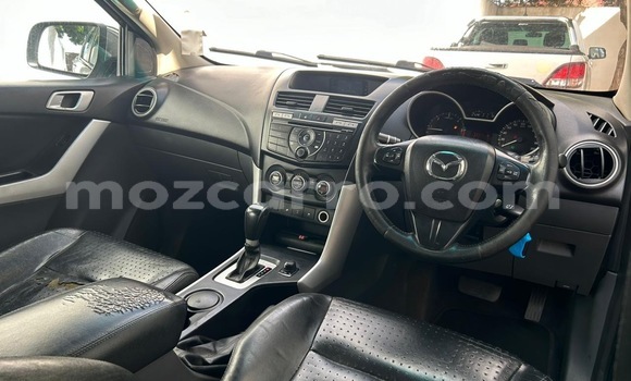 Comprar Usado Mazda BT-50 De outros Carro em Maputo em Maputo Comprar Usado Mazda BT-50 De outros Carro em Maputo em Maputo