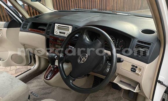 Comprar Usado Toyota Spacio Branco Carro em Maputo em Maputo Comprar Usado Toyota Spacio Branco Carro em Maputo em Maputo