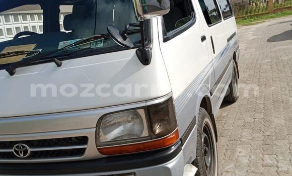 Nunua Ilio tumika Toyota Hiace Nyingine Gari ndani ya Maputo nchini Maputo Nunua Ilio tumika Toyota Hiace Nyingine Gari ndani ya Maputo nchini Maputo